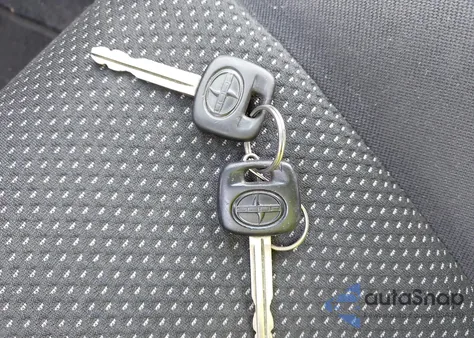 2004 Scion Xa from USA, damaged, VIN JTKKT624X40073877